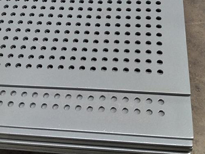 圆孔网安装后防腐蚀维护要点